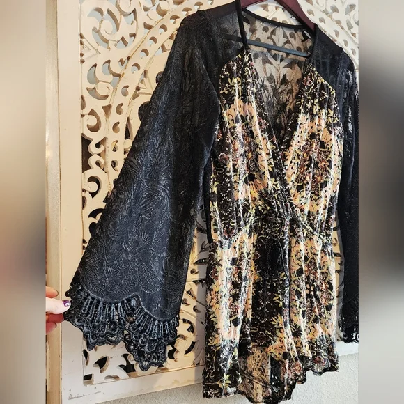 SKY YAMIR ROMPER BACK LACE V NECK WAIST STRAP LONG WING SLEEVES SIZE Medium - Picture 7 of 15